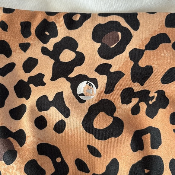 Leg End Active Leopard Print Leggings Size Medium Women’s - Picture 5 of 12